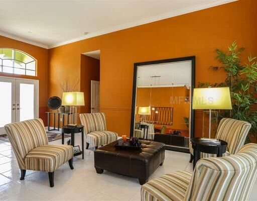 Property Photo: 520 Ravenna Street FL 34285