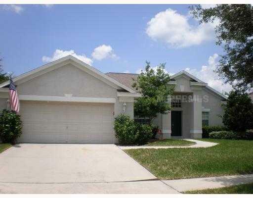 Property Photo:  1004 Lumsden Trace Circle  FL 33594 