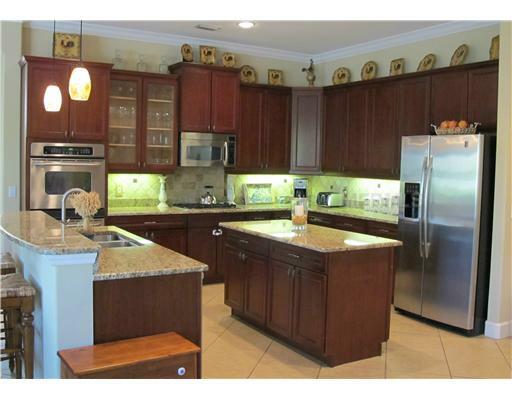Property Photo: 15121 Sundial Place FL 34202