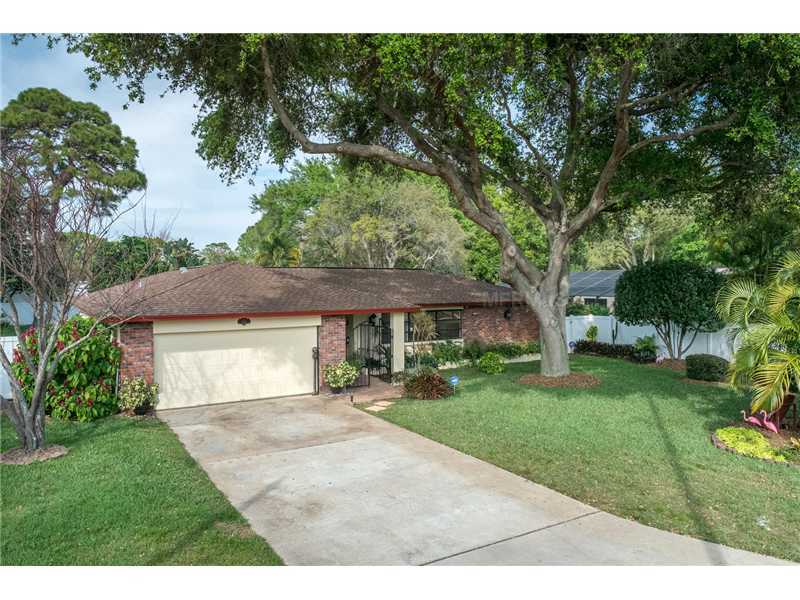 Property Photo:  1313 Murok Way S  FL 33705 