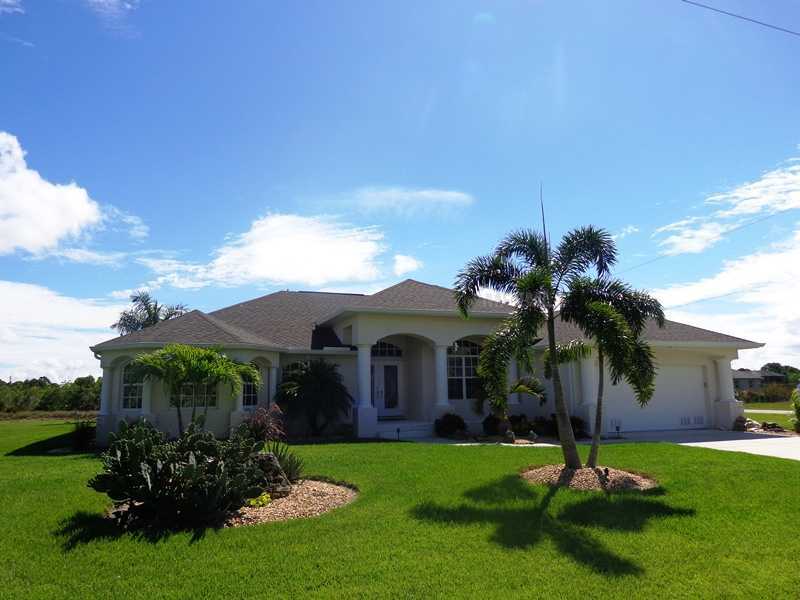 Property Photo:  8376 Matecumbe Road  FL 33981 