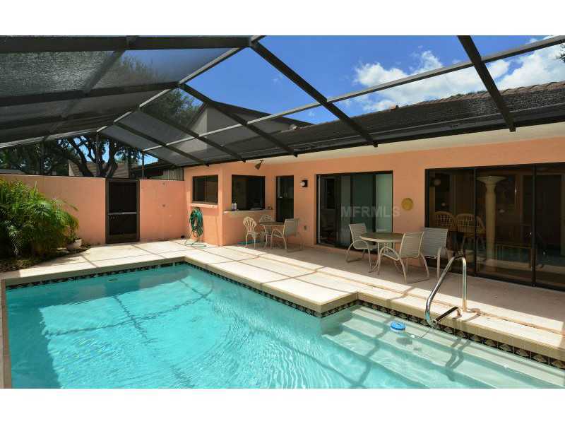 Property Photo: 3830 Glen Oaks Manor Drive FL 34232