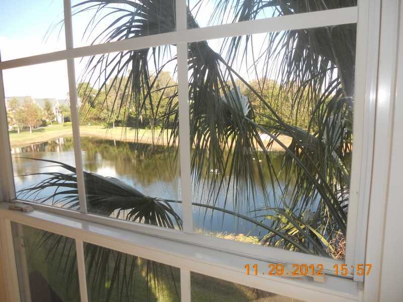 Property Photo:  5651 Bidwell Parkway 204  FL 34233 