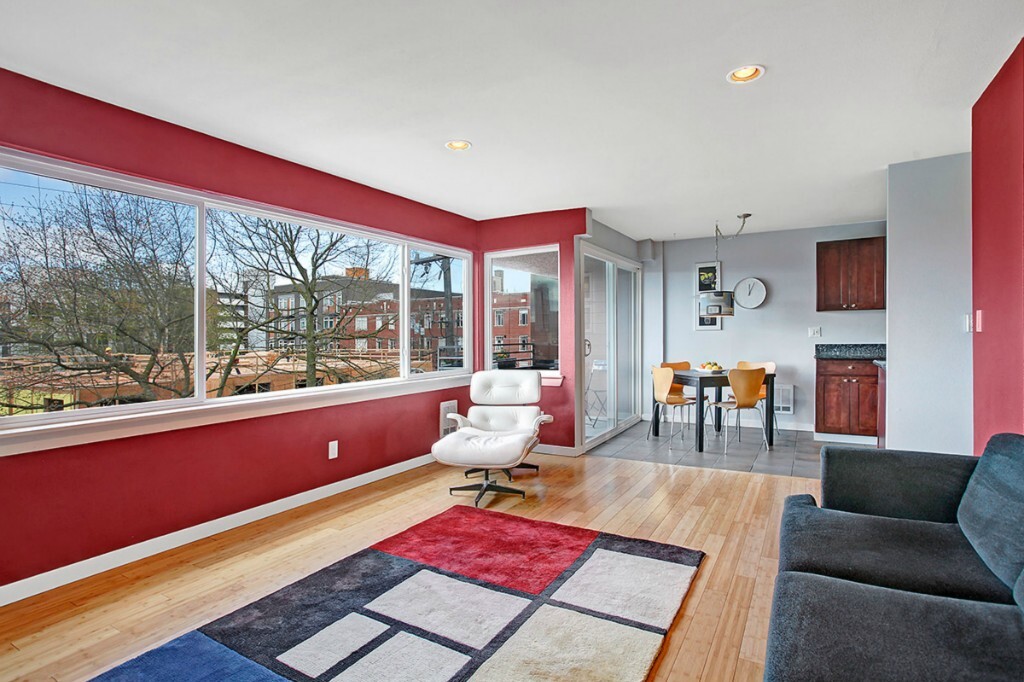 Property Photo:  705 E Republican St 304  WA 98102 