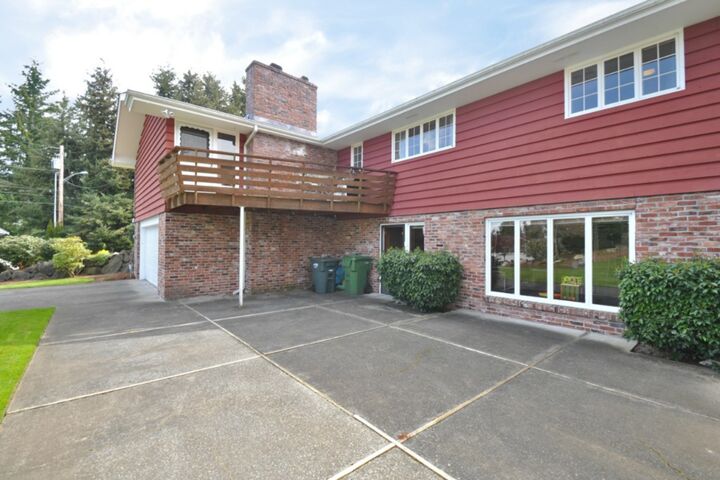 Property Photo:  1005  Corona Drive  WA 98466 
