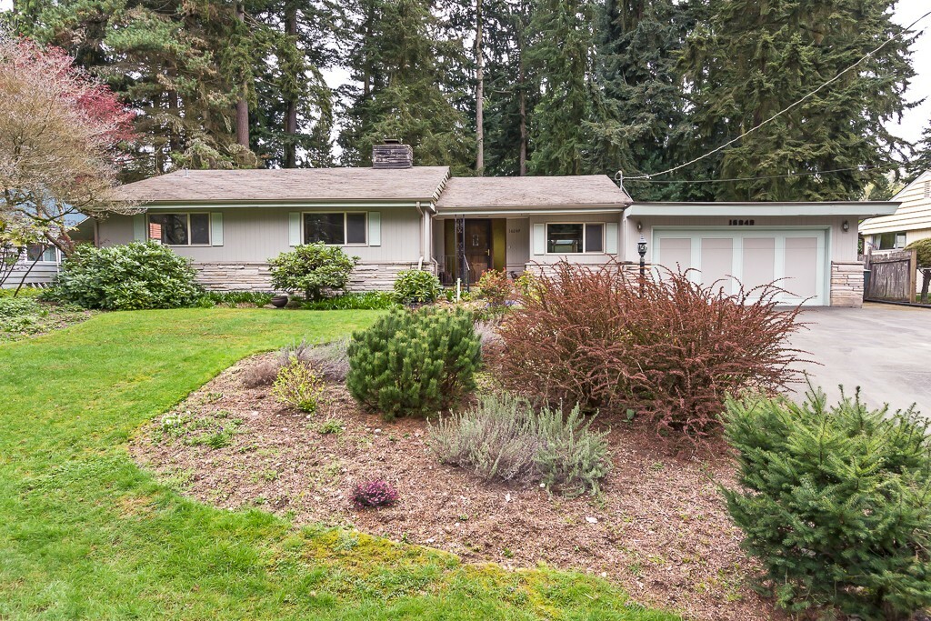 Property Photo:  16049 33rd Ave NE  WA 98155 