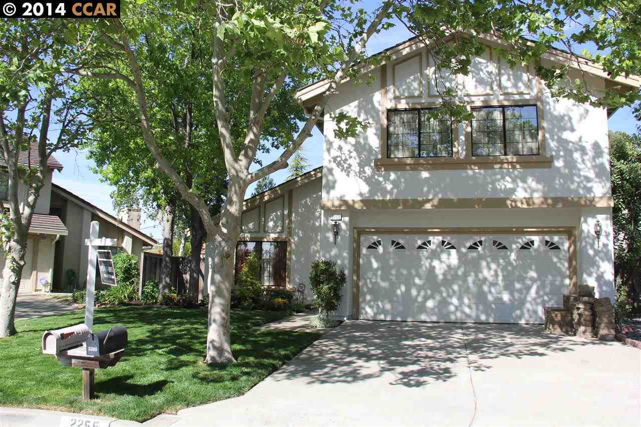 Property Photo: 2255 Highcliff Court CA 94553-4955