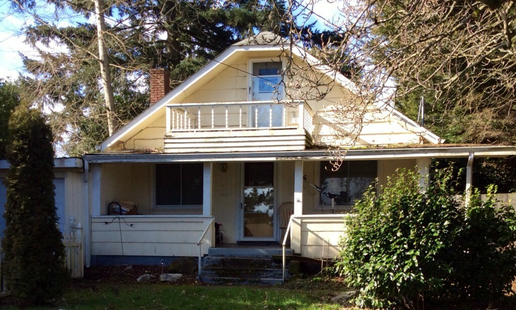 Property Photo:  12243 16th Ave S  WA 98168 