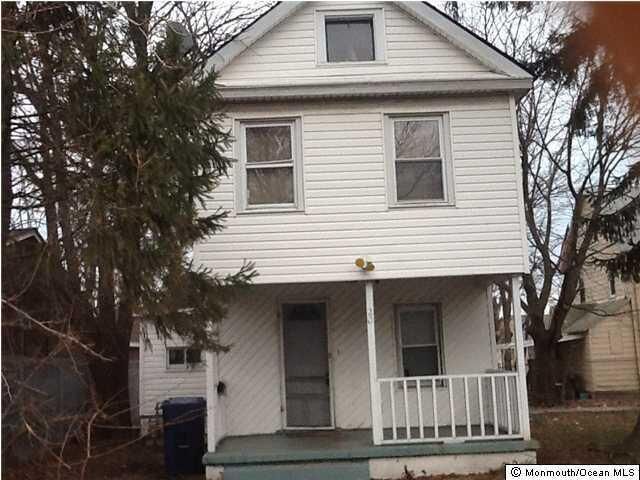 Property Photo: 20 Vanderbilt Place NJ 07753