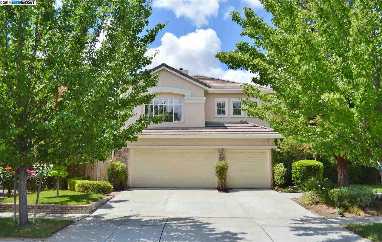 Property Photo:  1449 Murdell Ln  CA 94550-9422 