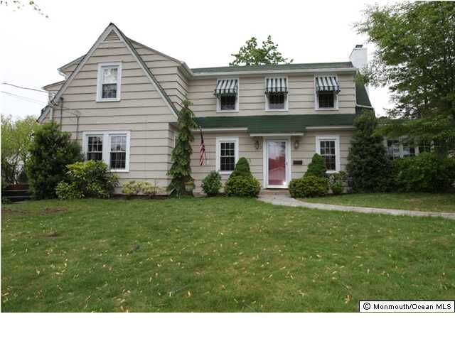 Property Photo:  2 Cross Avenue  NJ 07739 