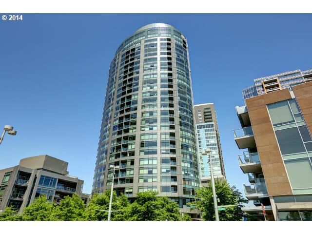 Property Photo:  3601 SW River Pkwy 405  OR 97239 