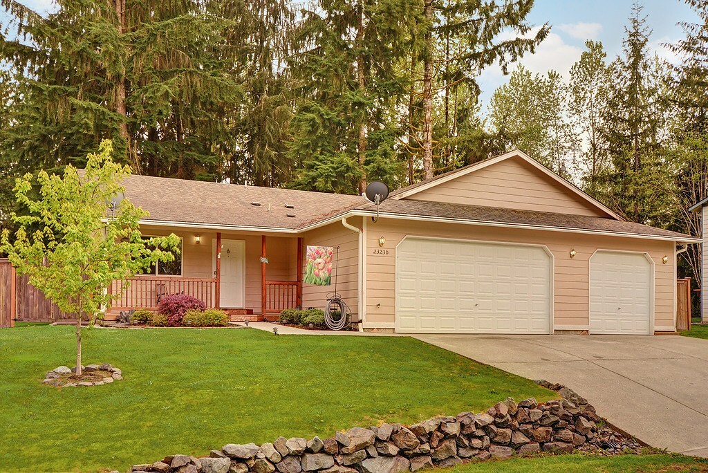 Property Photo:  23230 33rd Place NE  WA 98252 