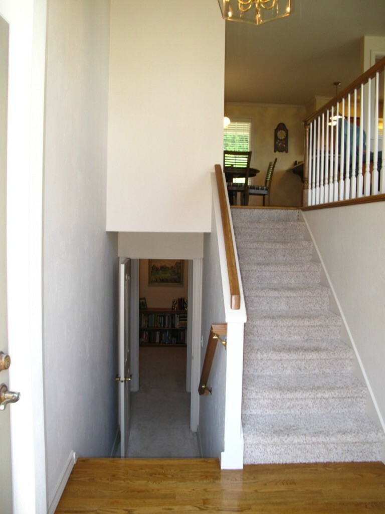 Property Photo:  1212 E 6th St  WA 98362 