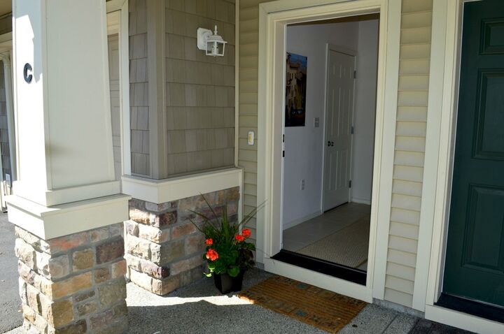 Property Photo: 6121 Hazel Ave SE C WA 98092