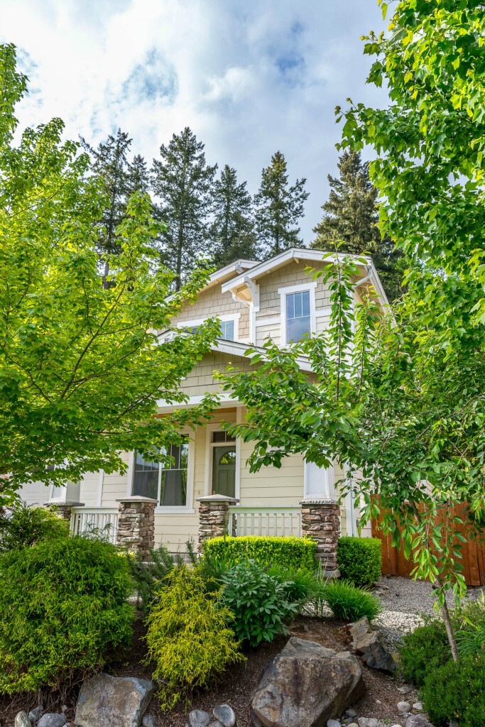 Property Photo: 24134 SE 20th St WA 98075