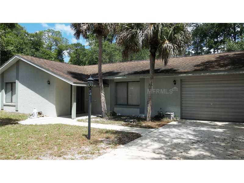 Property Photo:  942 Baylor Drive  FL 32725 