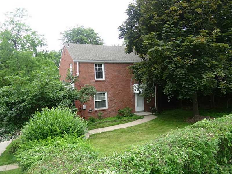 Property Photo:  5462 Library Rd  PA 15102 