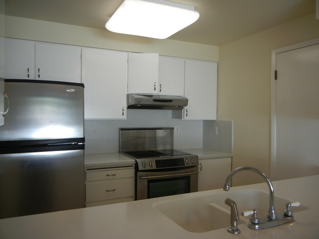 Property Photo: 7926 Onyx Ct SW WA 98498