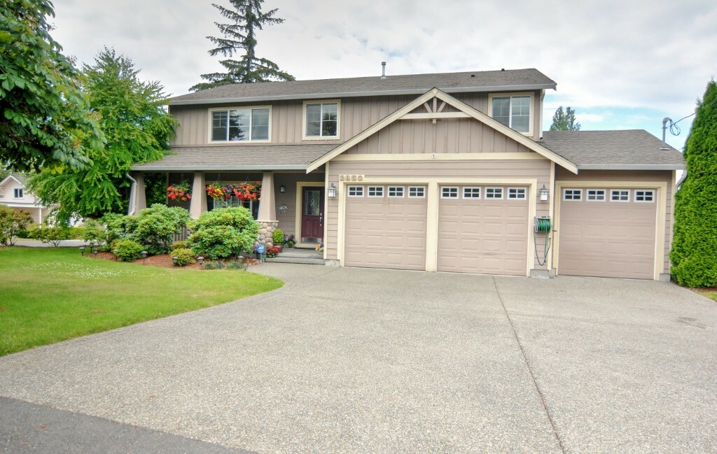 Property Photo:  2350 Mountain View Ave W  WA 98466 