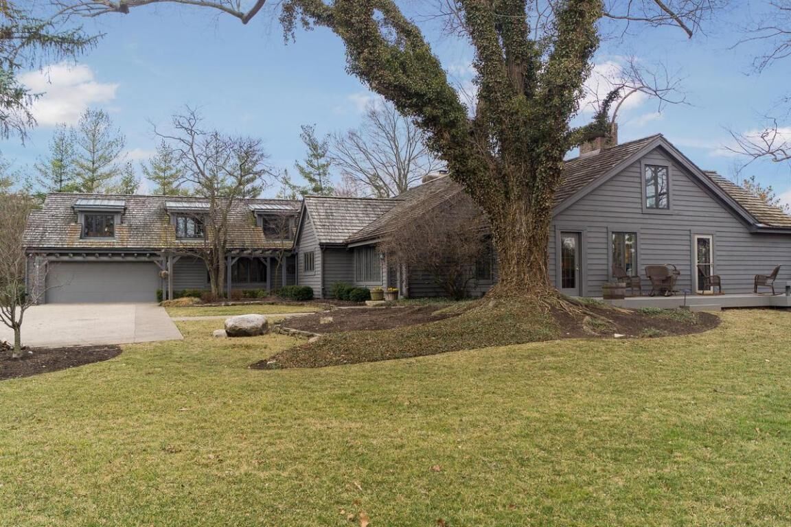 Property Photo:  2437 Lane Road  OH 43220 