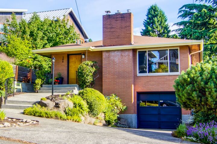 348 N 74th St  Seattle WA 98103 photo