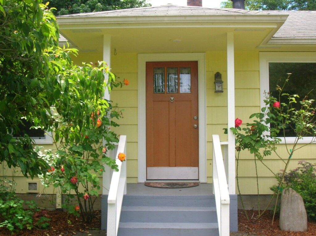 Property Photo:  1303 NE Sunset Wy  WA 98370 