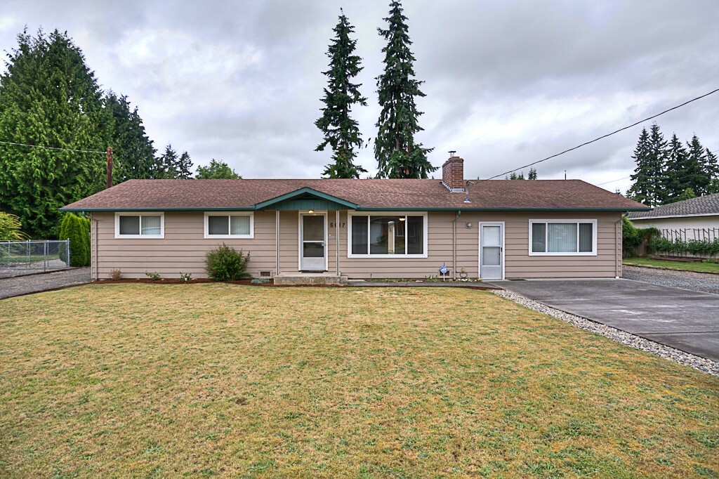 Property Photo:  5017 85th Place NE  WA 98270 