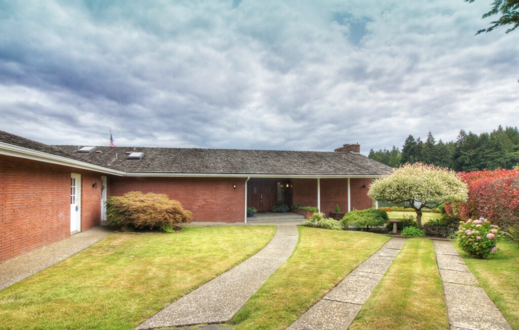 Property Photo: 3717 Picnic Point Dr NW WA 98335