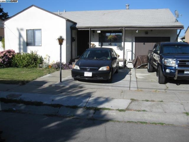 780 Donovan Dr  San Leandro CA 94577-1328 photo