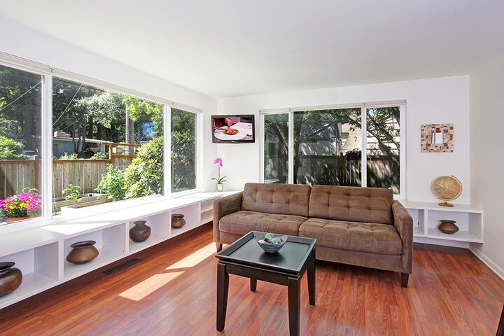 Property Photo:  14730 25 Avenue NE  WA 98155