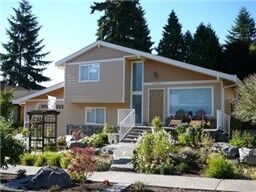 Property Photo:  15809 NE 53 Street  WA 98052 