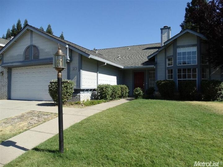 1337 Muscat Cir  Roseville CA 95747 photo