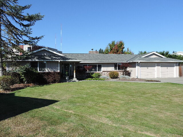 736 Christman Place  Port Angeles WA 98362 photo