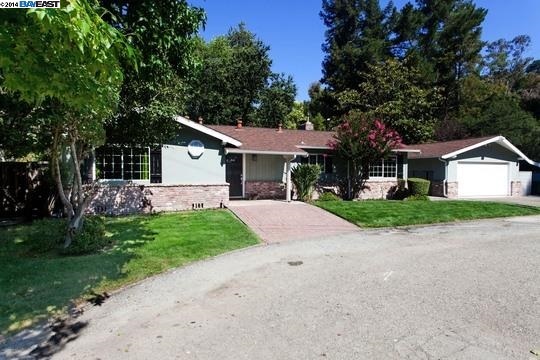 Property Photo:  1 West Arbor Way  CA 94549-3304 