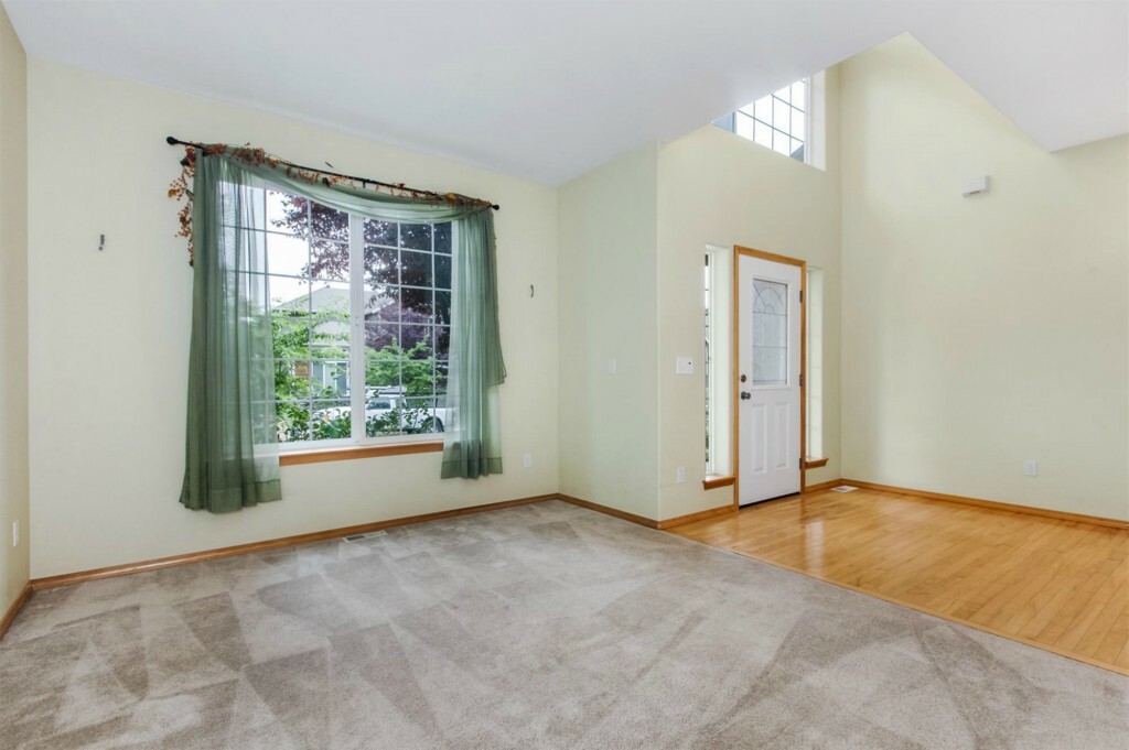 Property Photo: 18627 13th Dr SE WA 98012