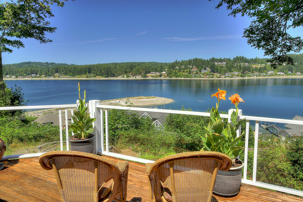 Property Photo:  55 Island Blvd  WA 98333 