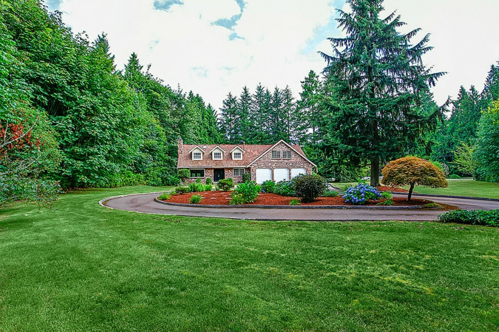 Property Photo: 18532 NE 186th St WA 98077