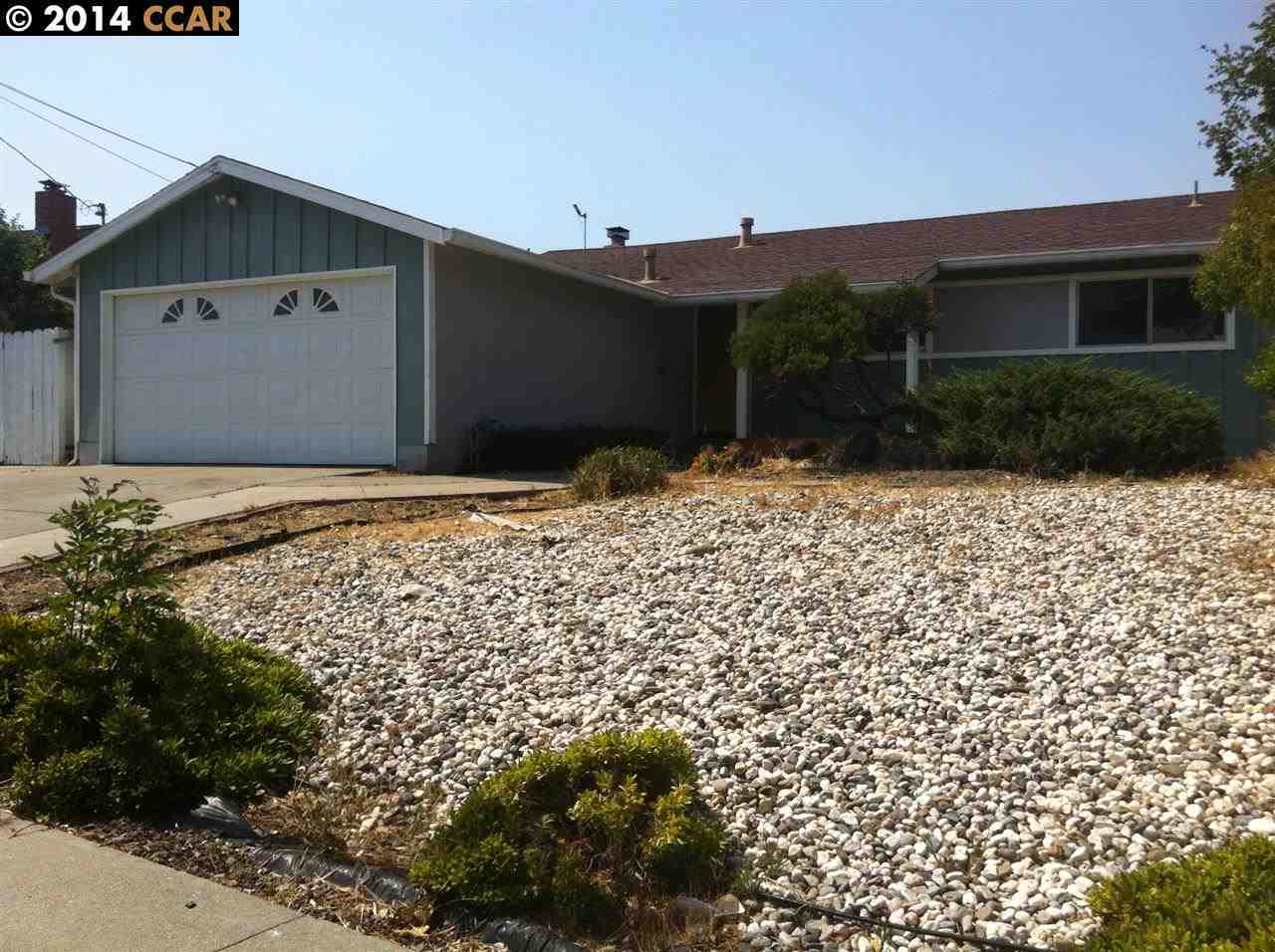 Property Photo:  2215 Del Monte Dr  CA 94806-1018 