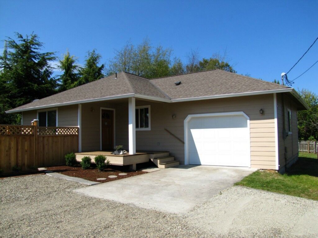 Property Photo:  1270 12th St  WA 98368 