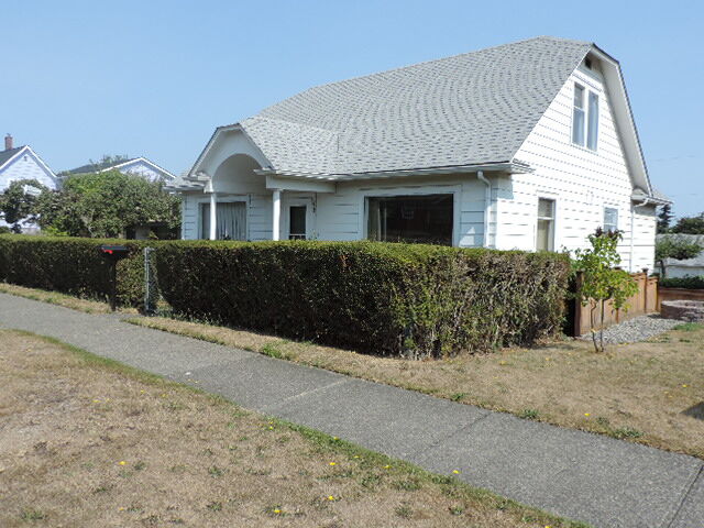 115 E 11th St  Port Angeles WA 98362 photo
