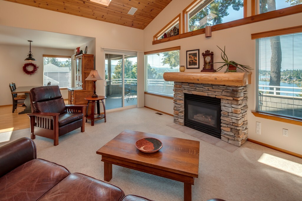 Property Photo:  2903 Huntington Dr  WA 98226 