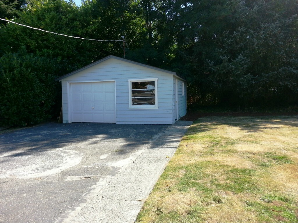 Property Photo:  12840 7th Ave S  WA 98168 