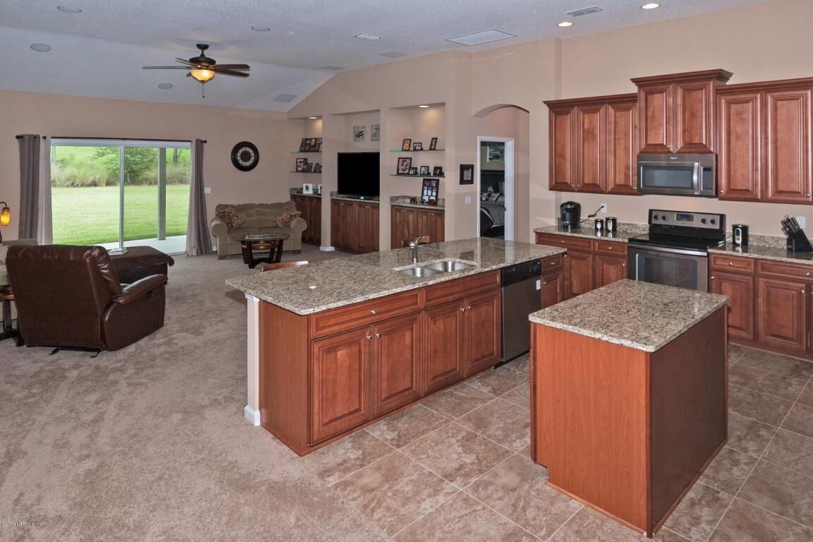 Property Photo: 598 Porta Rosa Circle FL 32092