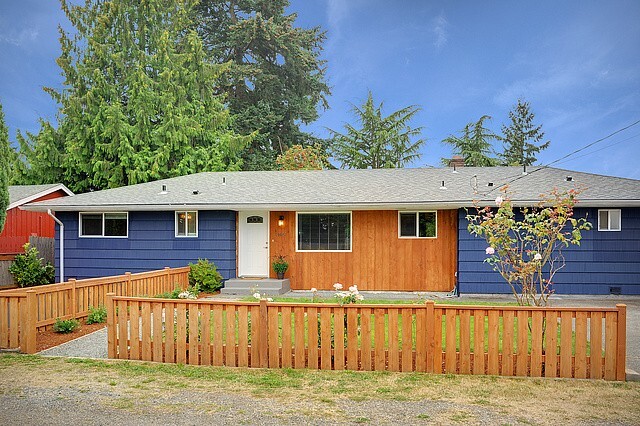 Property Photo: 19601 4th Ave S WA 98148