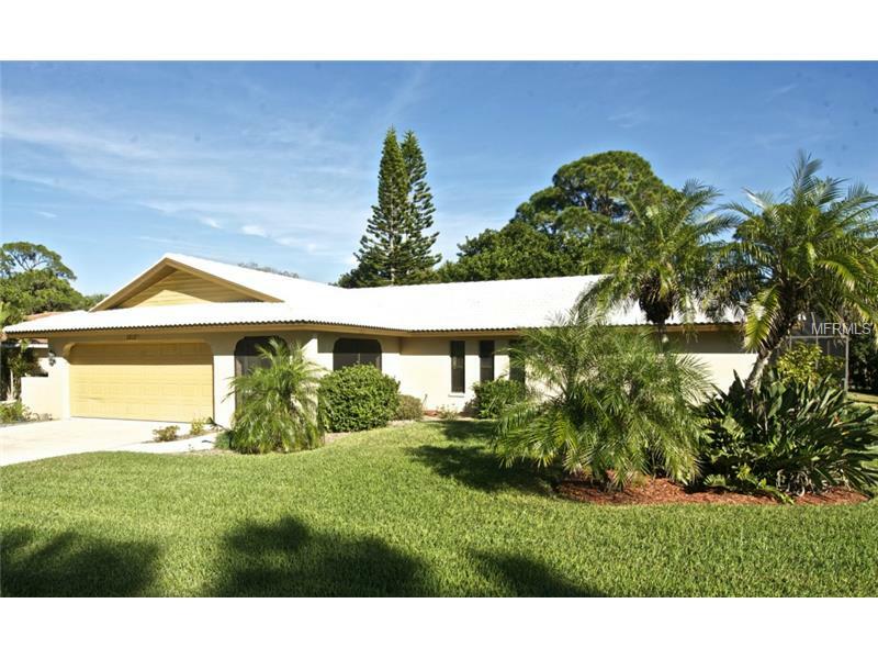 Property Photo:  1812 Bayshore Road  FL 34275 