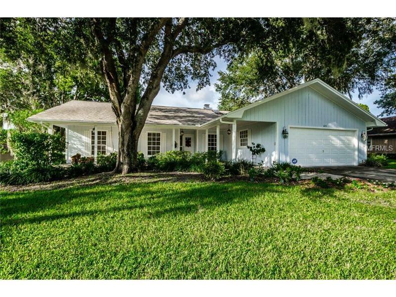 Property Photo:  829 Lakeside Terrace  FL 34683 