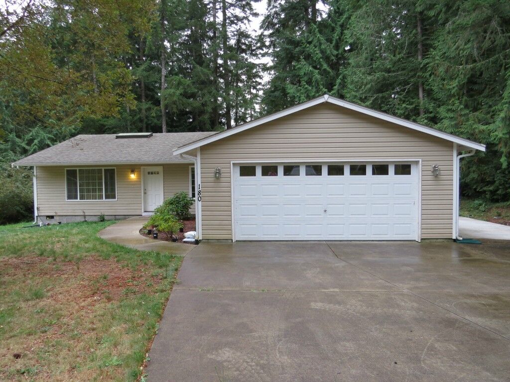 Property Photo:  180 E Lakeshore Dr  WA 98584