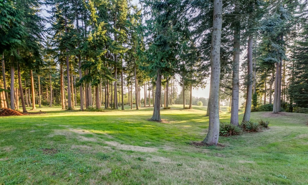 Property Photo: 440 Shannaron Lane WA 98282