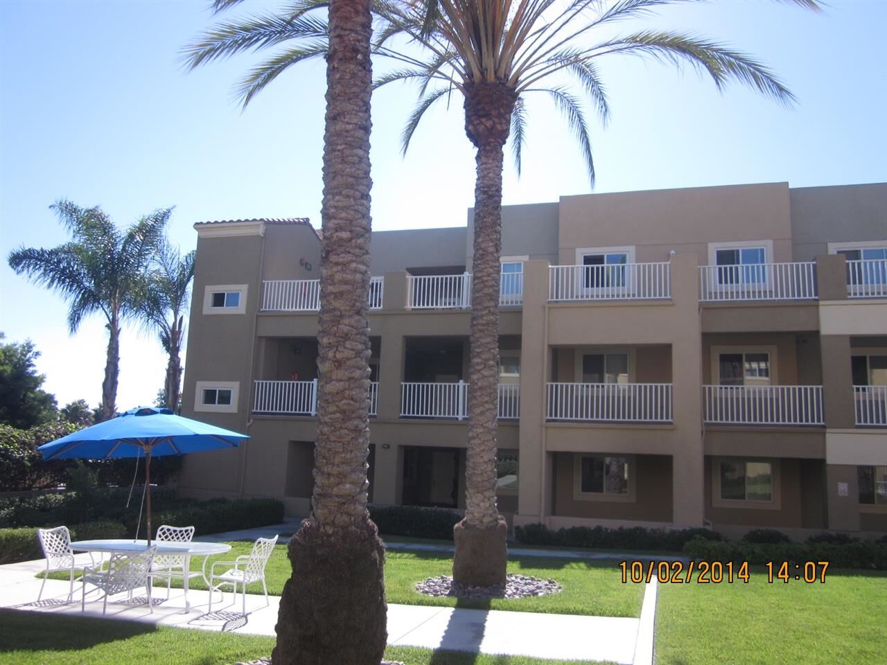 Property Photo:  404 N Horne Street D22  CA 92054 
